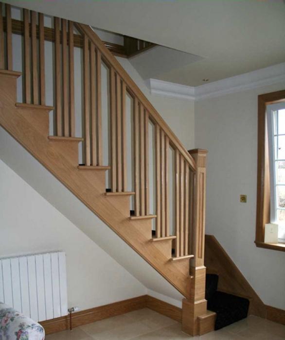 Jak zbudować drewniane schody na drugie piętro własnymi rękami