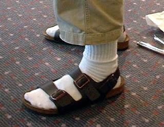 Męskie sandały ze skarpetkami - to nie jest modne