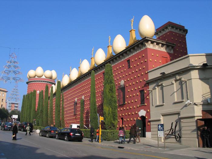 Wszystkie zabytki Katalonii - od epoki Rzymian po Antonio Gaudiego