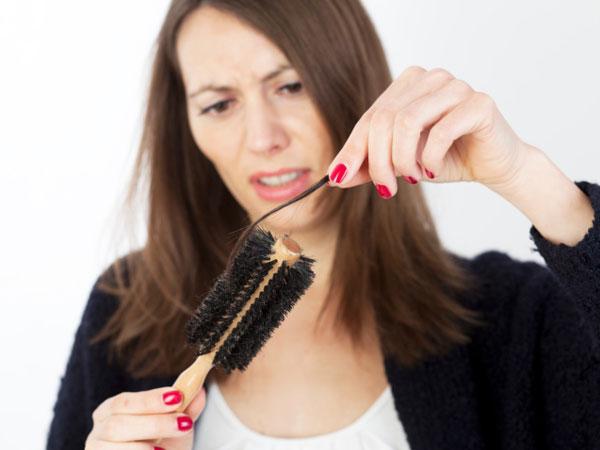 Ampułki z wypadania włosów - które są i jak się zastosować